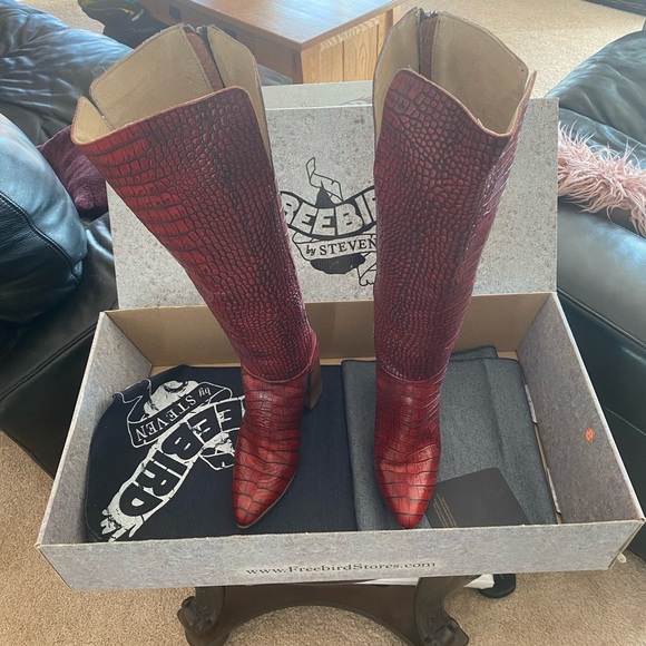 Freebird Jasper Red Croco Boots size 8 - Picture 3 of 7